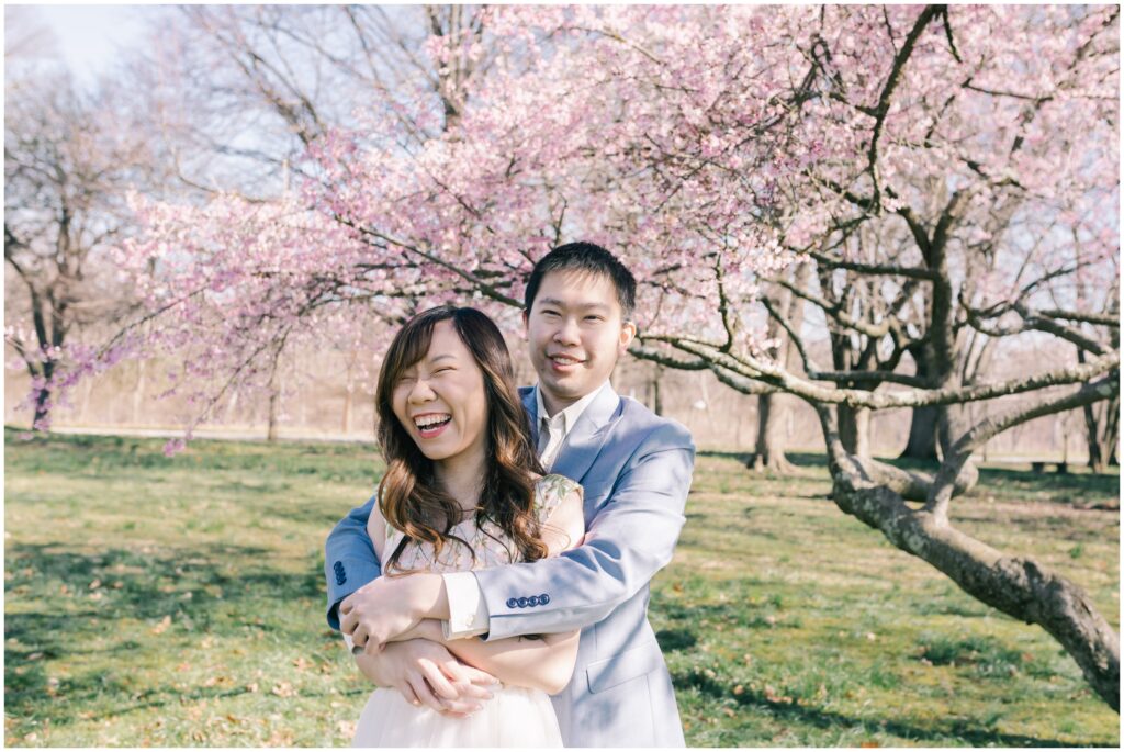 fairmount park cherry blossoms engagement photos